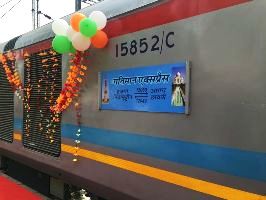 agra irctc gatimaan packages provides express tour