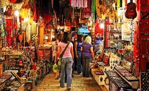 Famous Places In Mumbai for Shopping
