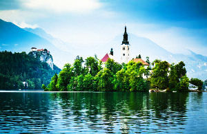 6 Magnificent Real Life FairyTale Islands