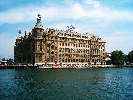 10 Weirdest Railway Stations in the World