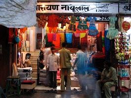 5 Jaipur bazaars that will teach you the art of bargaining