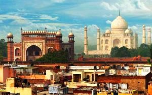 Best Historical Places to Visit Near Agra