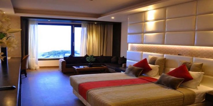 The Cedar Grand And Spa