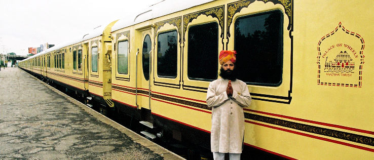 The luxurious train journey from Delhi to Jaipur