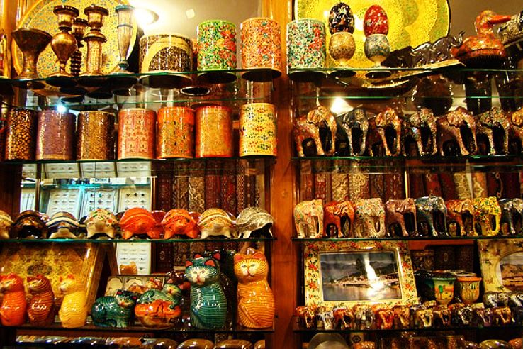 Make The Best Out Of Your Shopping In Jammu With These Items