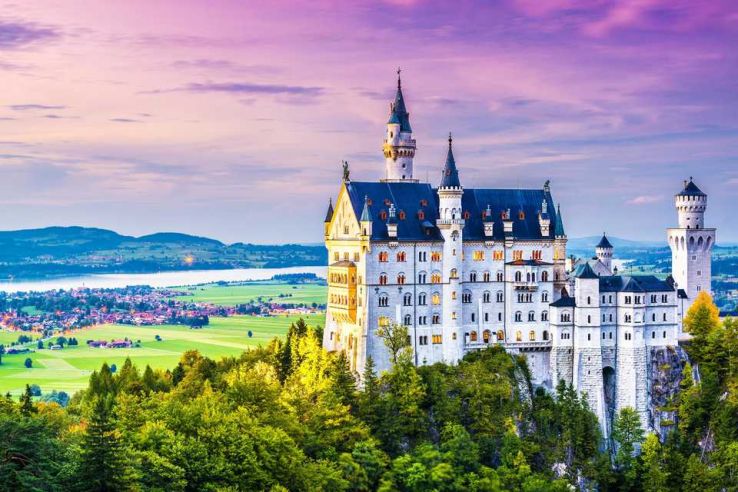 Pamper yourself in  fairytales at Neuschwanstein