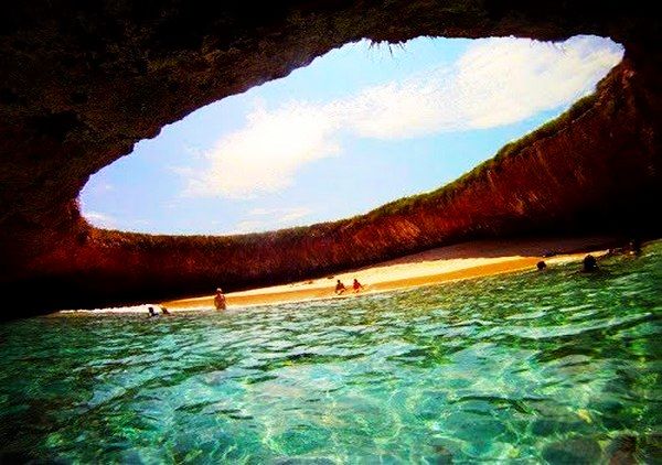 1. Marieta Islands, Mexico