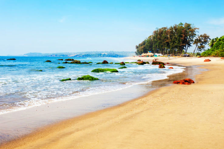1. Querim Beach