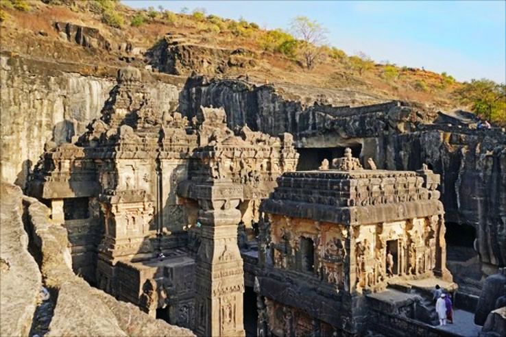 ellora caves tour from mumbai