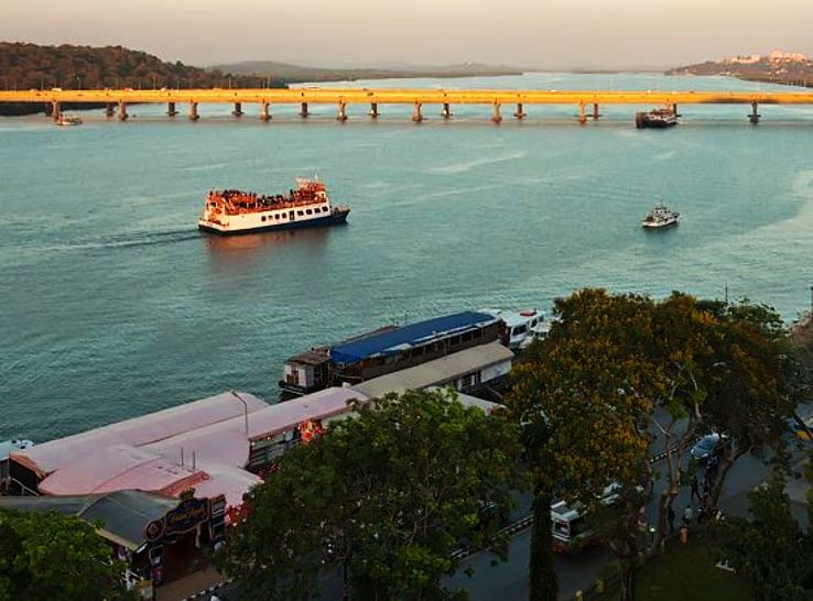 Mandovi River