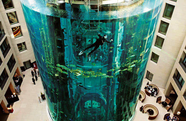 AquaDom, Germany