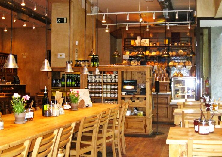 Le Pain Quotidien Dhanraj Mahal, CSM Road, Apollo Bunder, Gateway of India, Colaba