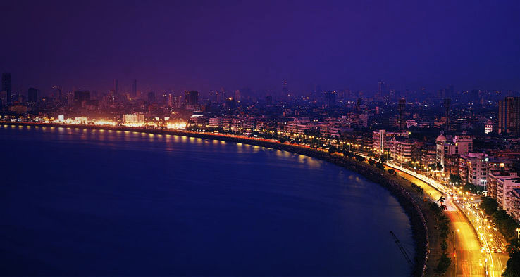 Marine drive Mumbai a reason to pack and reach Mumbai right away