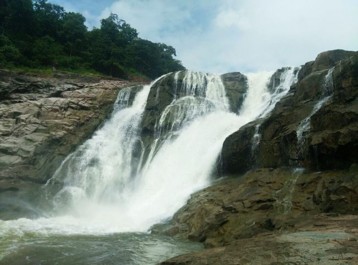 Kuntala Falls