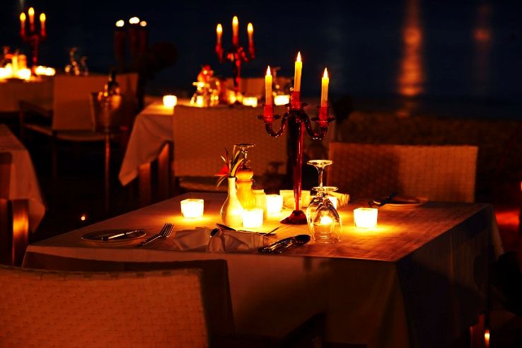 Garden Cafe Candle Light Restaurant : Top 10 Candlelight Dinner