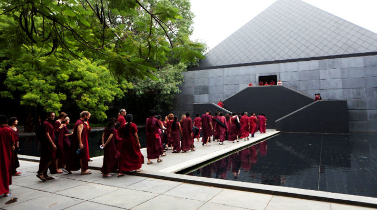 Oash International Meditation Resort Pune