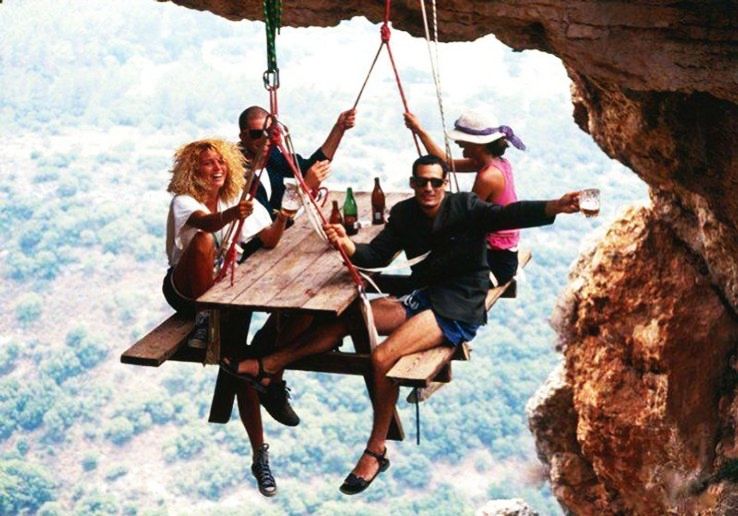 Extreme picnicking