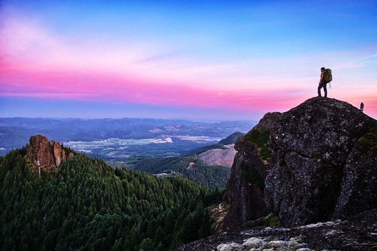 Why Backpacking Is Always Better Than Luxury Trips