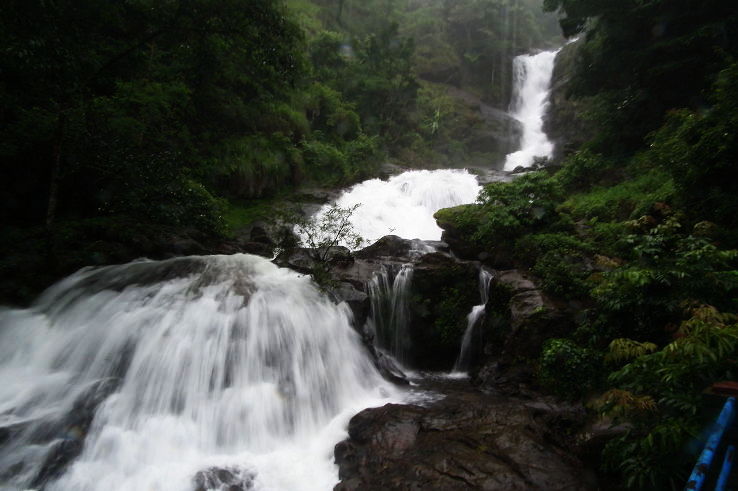 Iruppu Falls