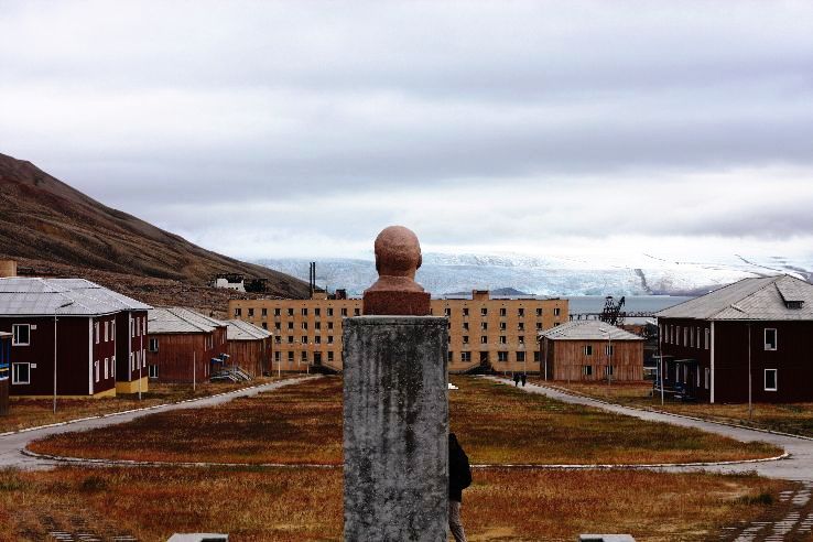 7. Pyramiden
