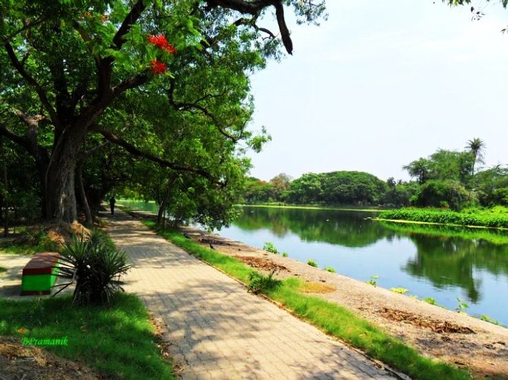 Rabindra Sarobar Lake