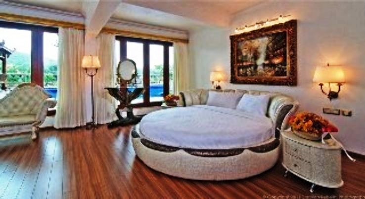 White Pearl Suites(Price  Rs.3,310 Per Person)