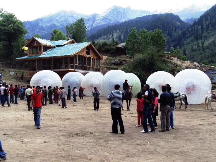 3 Nights / 4 Days at Rs 5555