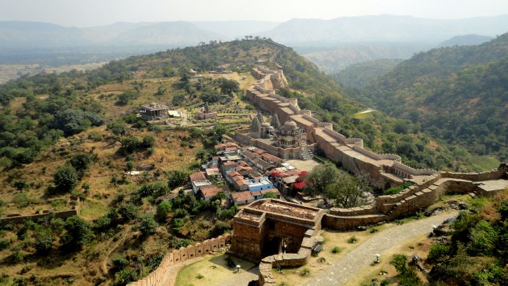 Kumbalgarh Fort trek