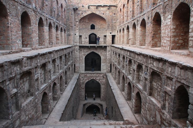 Explore the famous Agarsen ki baoli