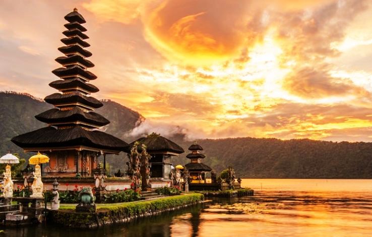 Best summer vacations destinations outside India for 10-20K budget