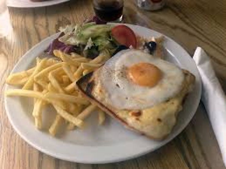 BrewBakes café
