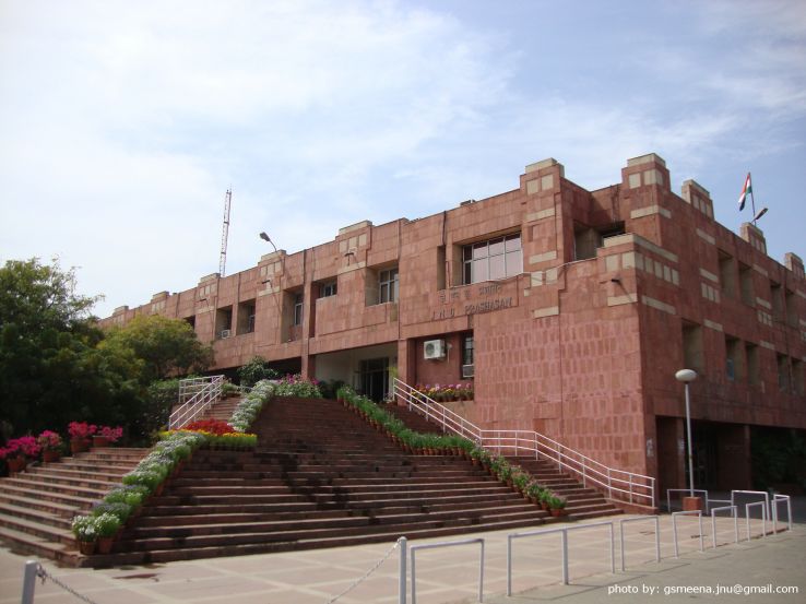Visit the hub of politics and  culture – The JNU campus