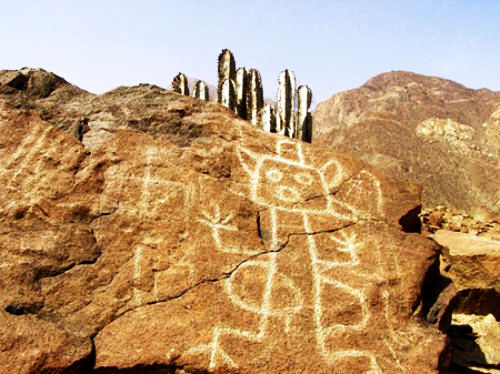 Petroglyphs Of Peru: Fine Art Mantle Rock Landscapes