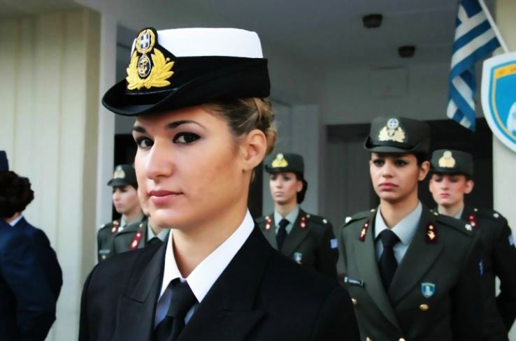 5 Most Attractive Female Armed Forces