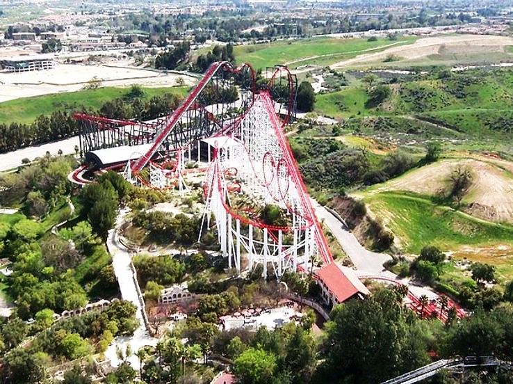 Six Flags Magic Mountain in Los Angeles (Valencia)