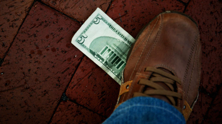 4. Stepping on currency is illegal in Thailand