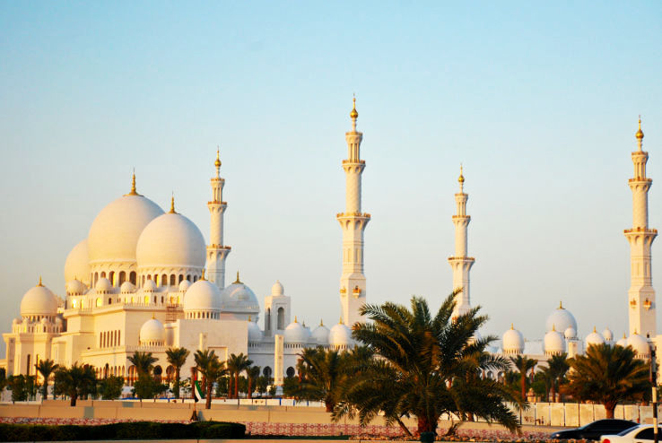 6. Sheikh Zayed Grand Mosque, Abu Dhabi