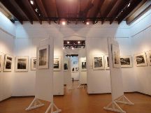 New Treasure Art Gallery 