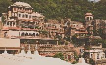 Neemrana Fort Palace