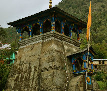 Tiryuginarayana Temple 