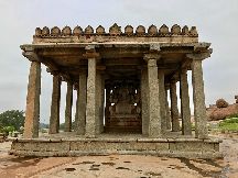 Sasivekalu Ganesha temple