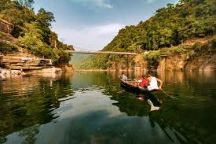 Boating on Umngot River