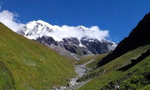 KUARI BUGYAL