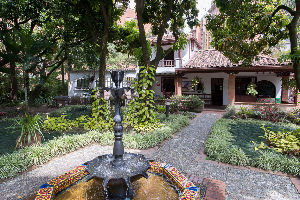 Otraparte House Museum