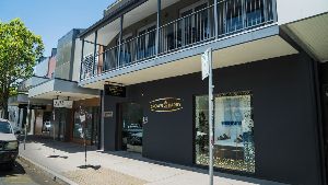 bustling Darby Street