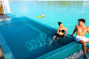 Experience 5 Days 4 Nights Huruvalhi Island Tour Package by Zaha Travels