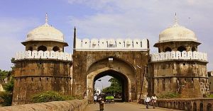 Naukhanda palace