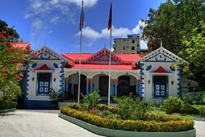 Mulee Aage Palace 