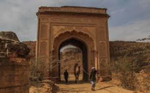 Derawar Fort: Cholistan Desert