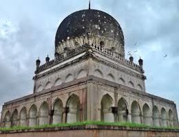 Qutb Shahi tombs 